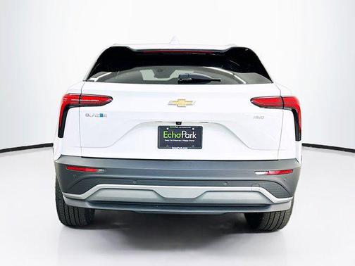 Summit White 2024 Chevrolet Blazer EV eAWD LT