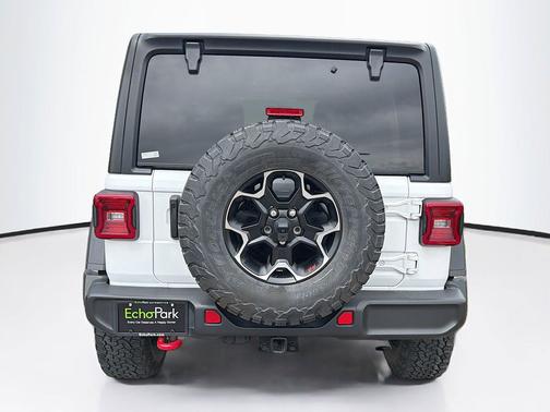 Bright White Clearcoat 2023 Jeep Wrangler Rubicon