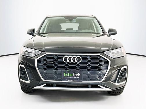 Mythos Black Metallic 2023 Audi Q5 45 S line Premium