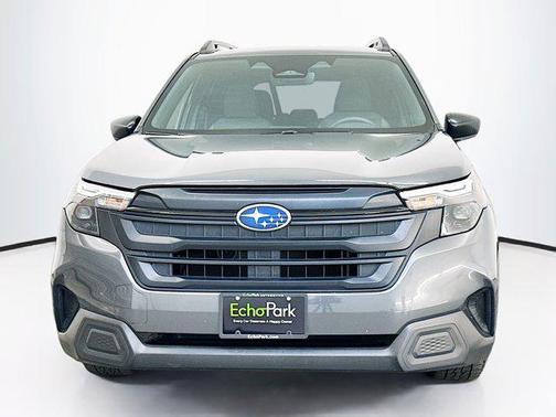 2025 Subaru Forester Base