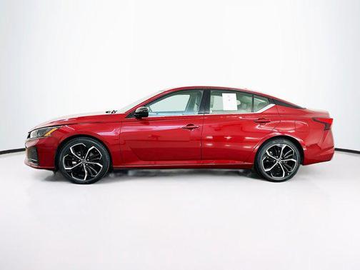 2024 Nissan Altima SR FWD