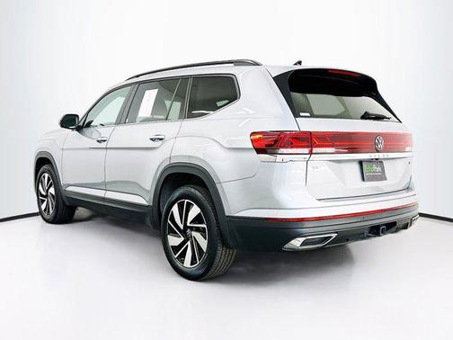 2024 Volkswagen Atlas 2.0T SE w/Technology 4MOTION