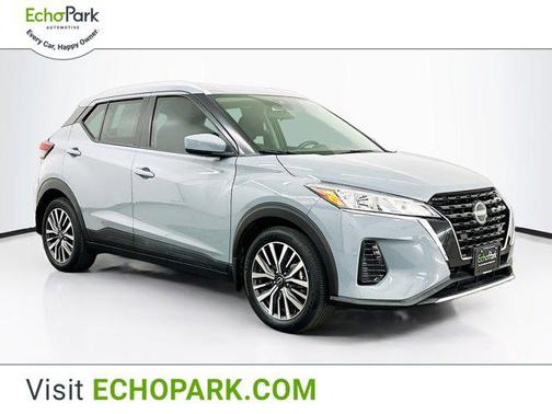 2022 Nissan Kicks SV