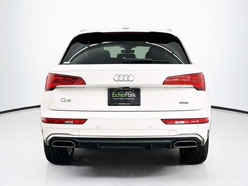 2022 Audi Q5 45 S line Premium Plus