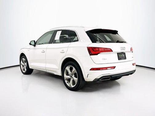 2022 Audi Q5 45 S line Premium Plus