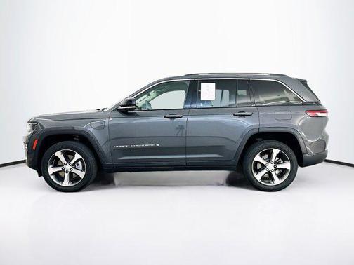 2022 Jeep Grand Cherokee 4xe Base