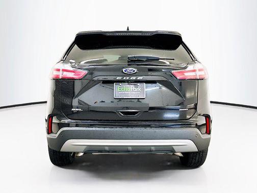 Agate Black Metallic 2024 Ford Edge SEL