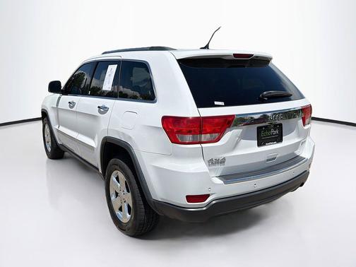 Bright White Clearcoat 2013 Jeep Grand Cherokee Limited