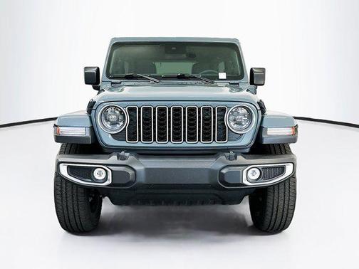 Anvil Clearcoat 2025 Jeep Wrangler 4xe Sahara