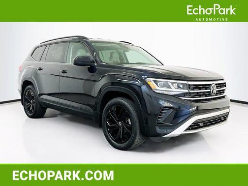 Deep Black Pearl 2023 Volkswagen Atlas 3.6L SE w/Technology