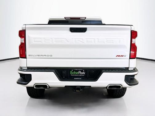 Iridescent Pearl Tricoat 2021 Chevrolet Silverado 1500 RST