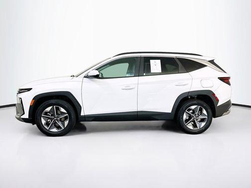 Serenity White Pearl 2025 Hyundai TUCSON SEL