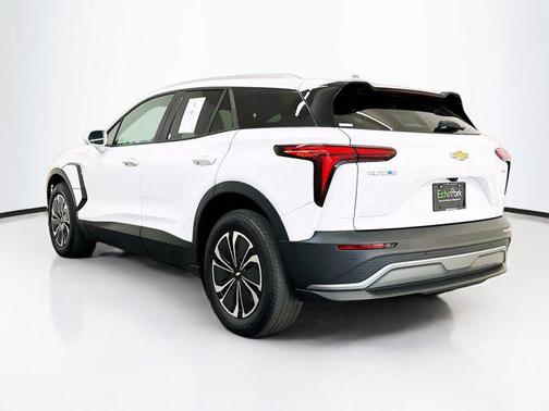 Summit White 2024 Chevrolet Blazer EV eAWD LT