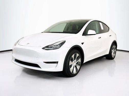 2022 Tesla Model Y Long Range Dual Motor All-Wheel Drive