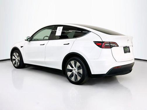 2022 Tesla Model Y Long Range Dual Motor All-Wheel Drive