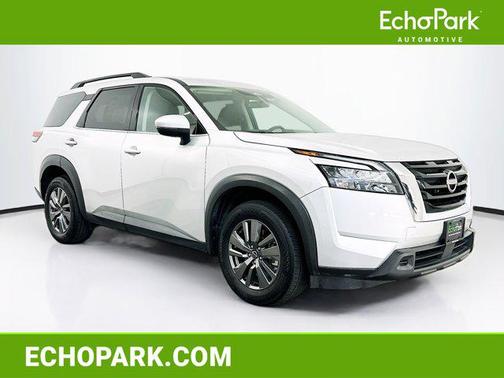 Brilliant Silver Metallic 2025 Nissan Pathfinder SV 4WD