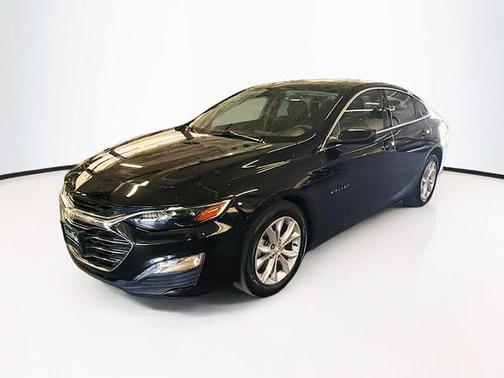 Mosaic Black Metallic 2024 Chevrolet Malibu FWD 1LT