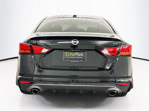 2022 Nissan Altima SR FWD