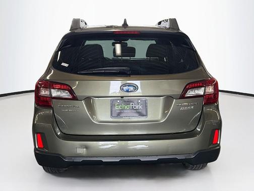 Wilderness Green Metallic 2017 Subaru Outback 2.5i Limited