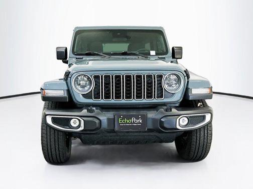 Anvil Clearcoat 2025 Jeep Wrangler 4xe Sahara