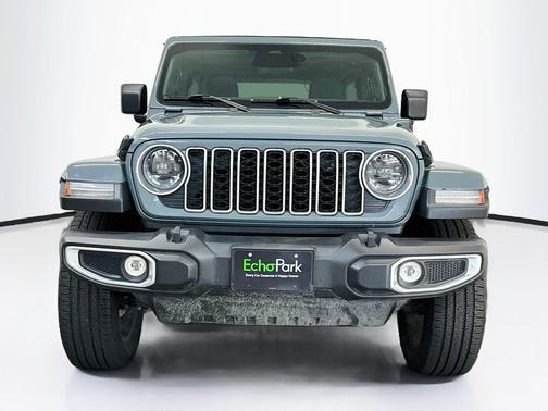 Anvil Clearcoat 2025 Jeep Wrangler 4xe Sahara