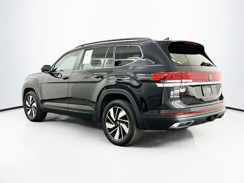 2024 Volkswagen Atlas 2.0T SE w/Technology 4MOTION