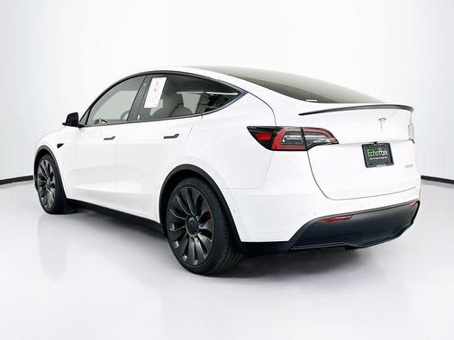 Pearl White Multi-Coat 2022 Tesla Model Y Performance Dual Motor All-Wheel Drive