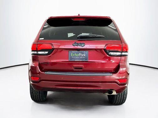 2022 Jeep Grand Cherokee Laredo