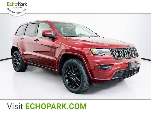 2022 Jeep Grand Cherokee Laredo