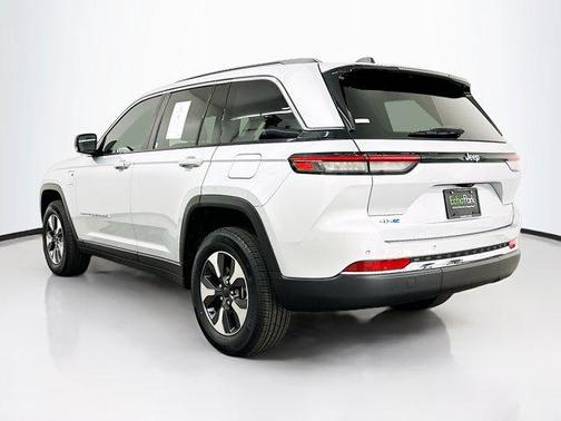 2022 Jeep Grand Cherokee 4xe Base