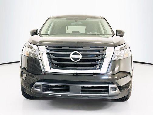 2024 Nissan Pathfinder S 4WD