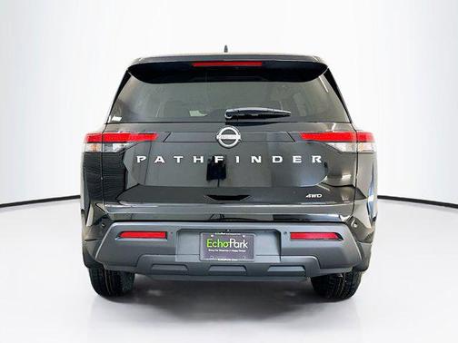 2024 Nissan Pathfinder S 4WD