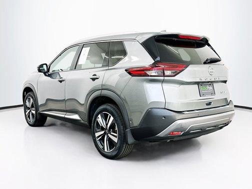 Gun Metallic 2023 Nissan Rogue SL