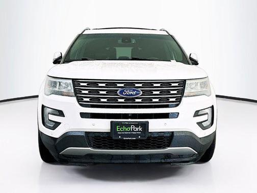 White Platinum Metallic Tri-Coat 2017 Ford Explorer Limited