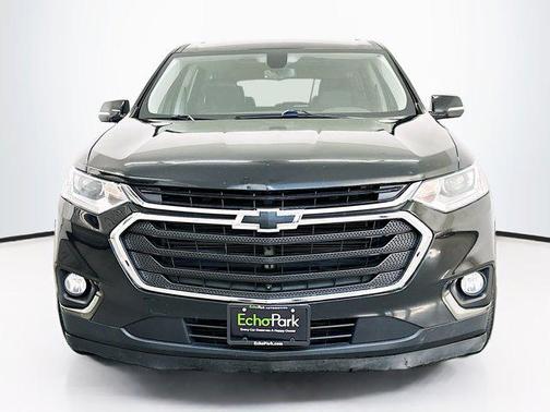 Mosaic Black Metallic 2019 Chevrolet Traverse RS