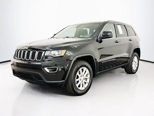 2022 Jeep Grand Cherokee Laredo