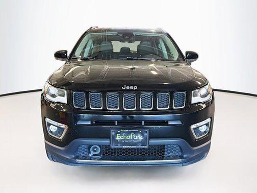 Diamond Black Crystal Pearlcoat 2018 Jeep Compass Limited