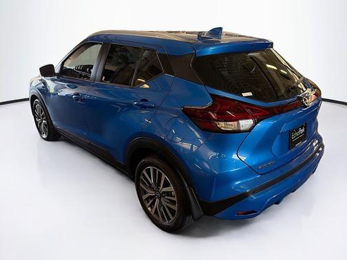 Electric Blue Metallic 2023 Nissan Kicks SV
