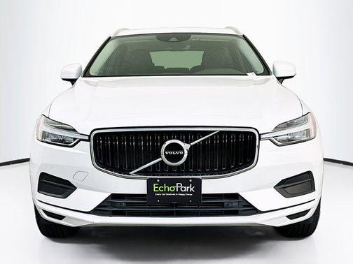 2019 Volvo XC60 T5 Momentum