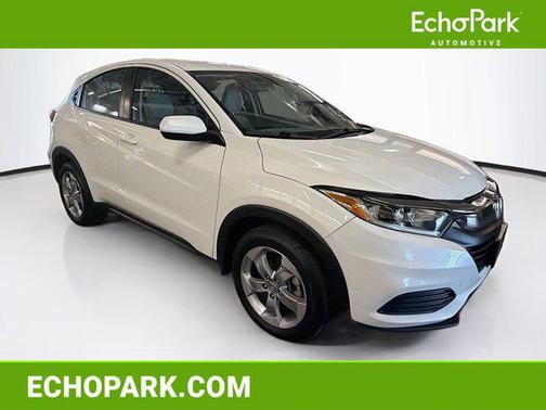 Platinum White Pearl 2020 Honda HR-V LX