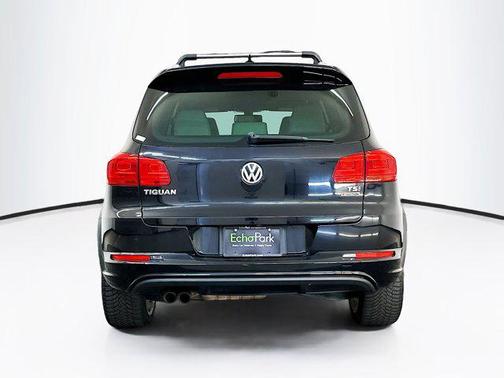 2016 Volkswagen Tiguan R-Line