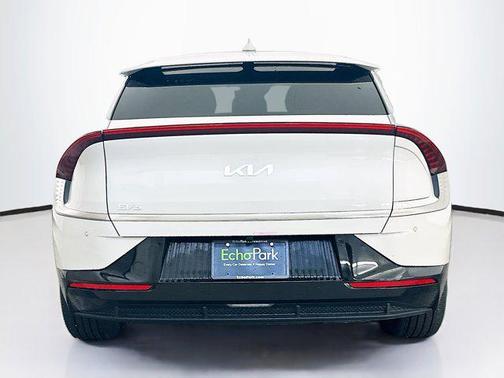 Glacier 2024 Kia EV6 Wind