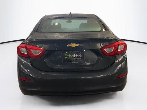 Graphite Metallic 2018 Chevrolet Cruze LT