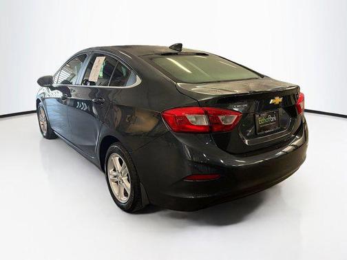 Graphite Metallic 2018 Chevrolet Cruze LT