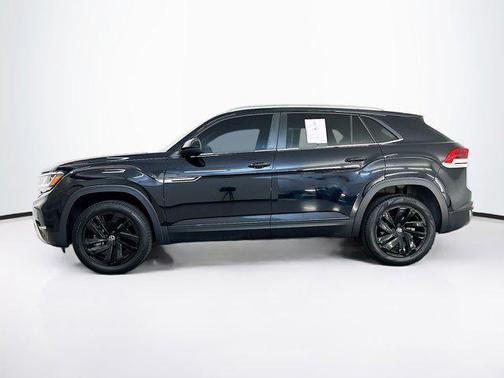 Deep Black Pearl 2023 Volkswagen Atlas Cross Sport 2.0T SE w/Technology 4MOTION