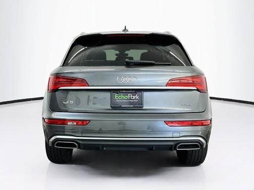Daytona Gray Pearl Effect 2023 Audi Q5 45 S line Premium