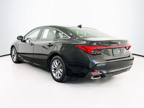 2019 Toyota Avalon XLE