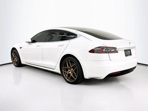 2021 Tesla Model S Long Range