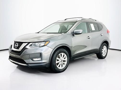 Gun Metallic 2017 Nissan Rogue SV