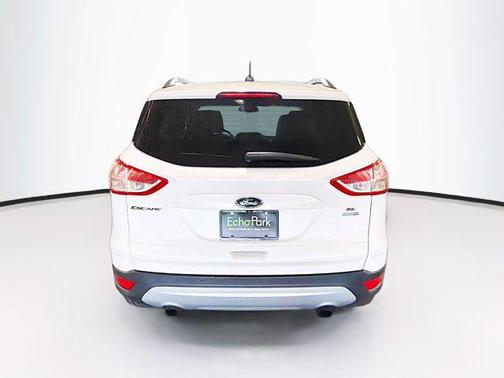 White Platinum Tricoat 2014 Ford Escape SE
